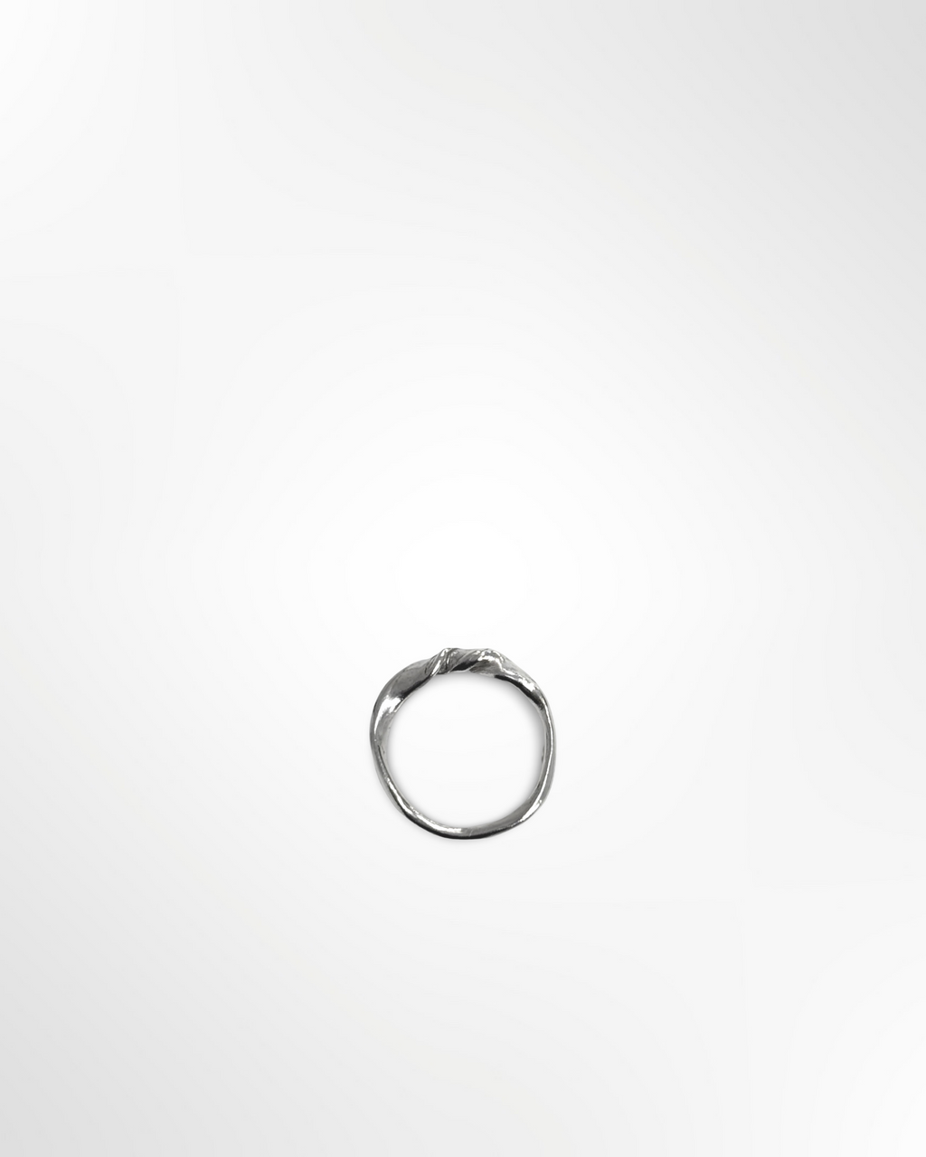 La bague torsade
