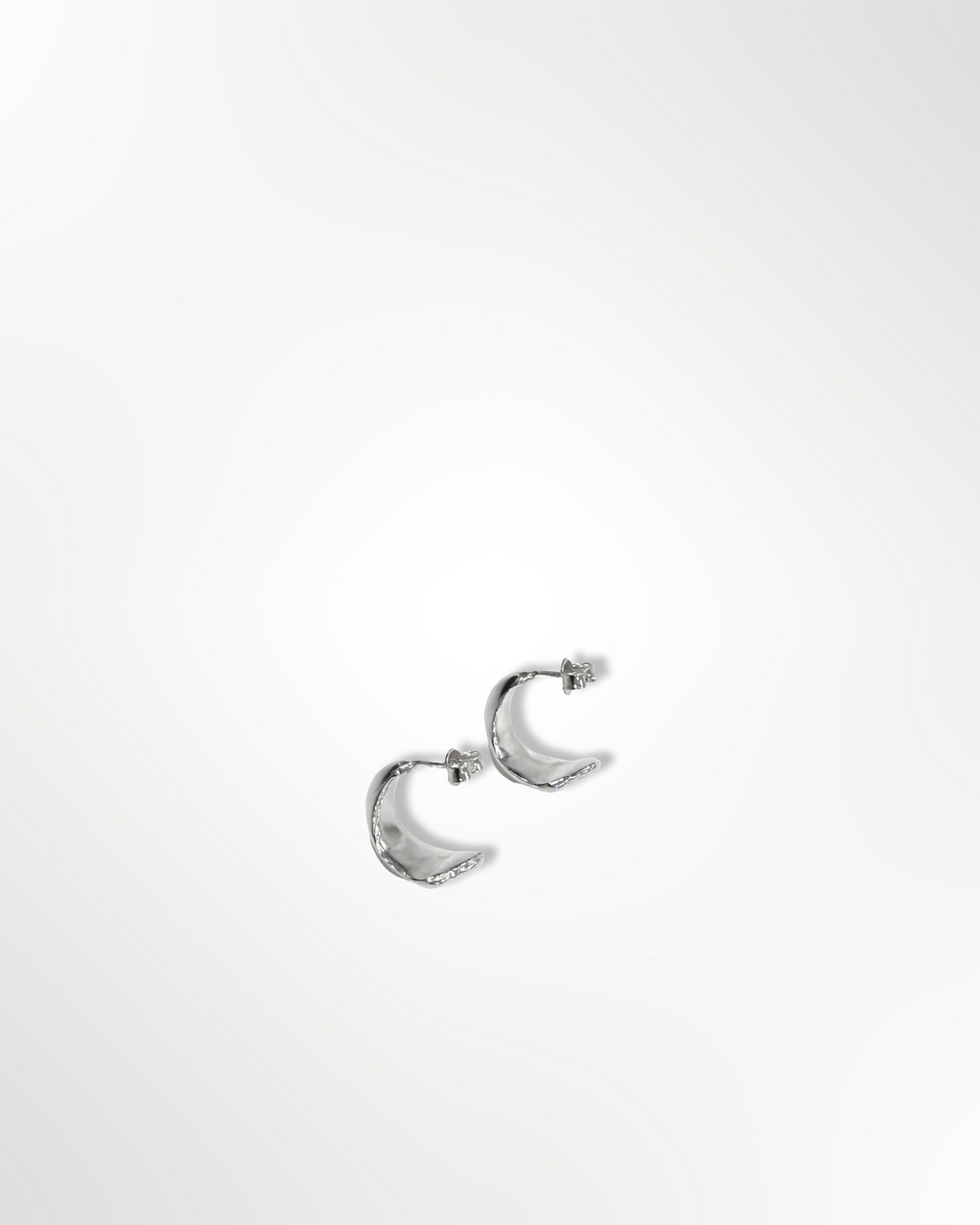 Les boucles d’oreilles lava
