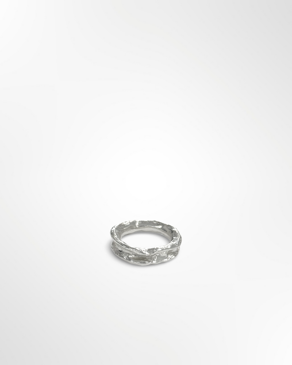 La bague creusée